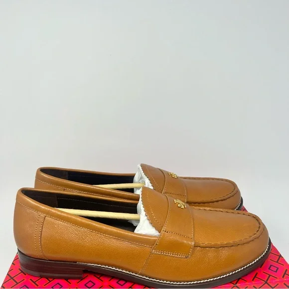 Tory Burch Classic Loafer
Size 11 - Picture 2 of 8